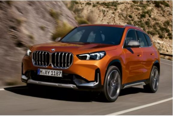 Orangener BMW i