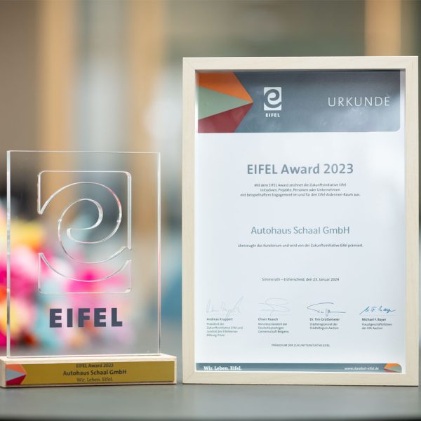 Urkunde und Eifel Award-Trophy